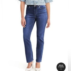 Levi's Women's Denim Jean Classic Straight Size 2